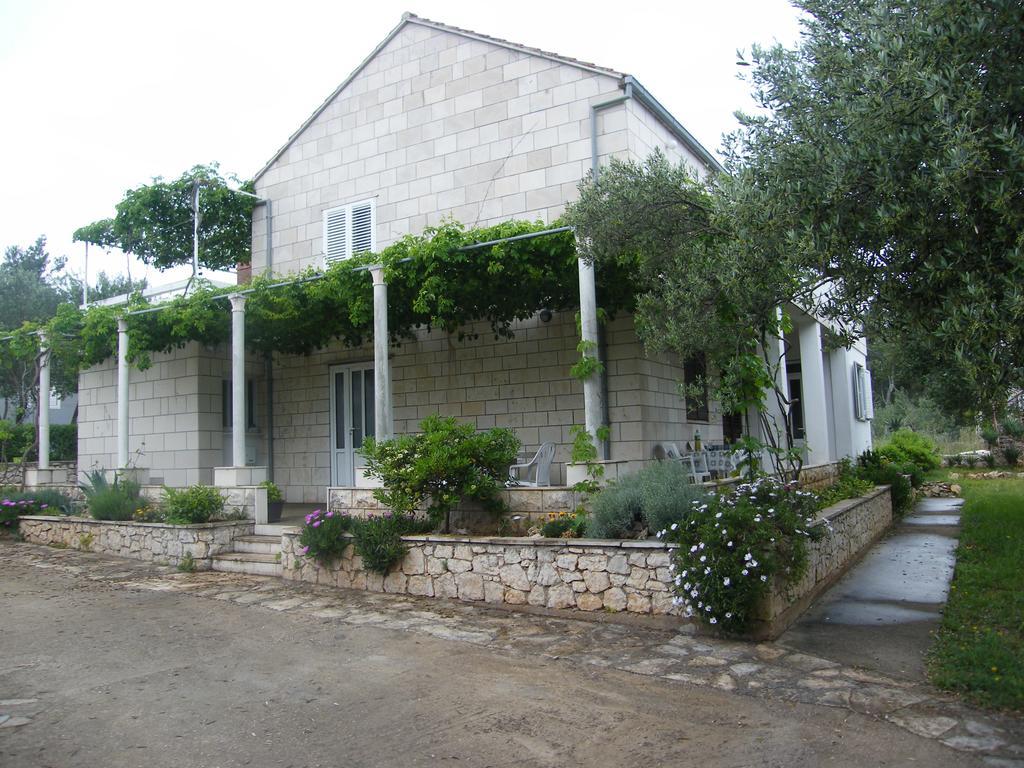 Apartments Maslina لومباردا المظهر الخارجي الصورة