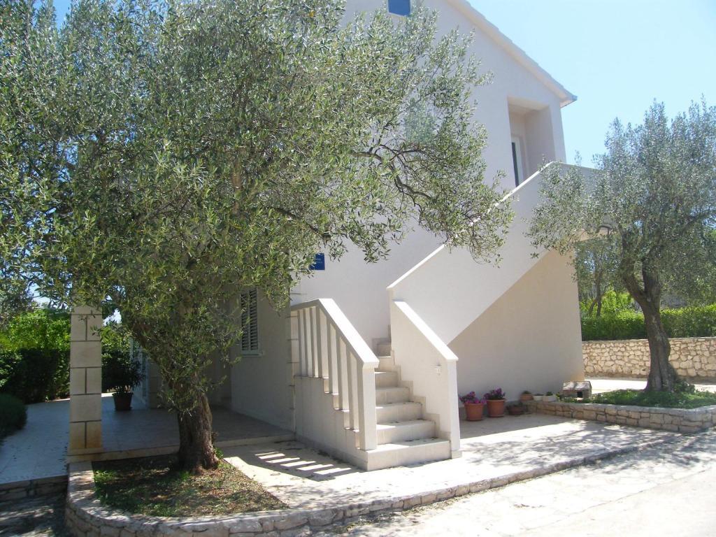 Apartments Maslina لومباردا المظهر الخارجي الصورة