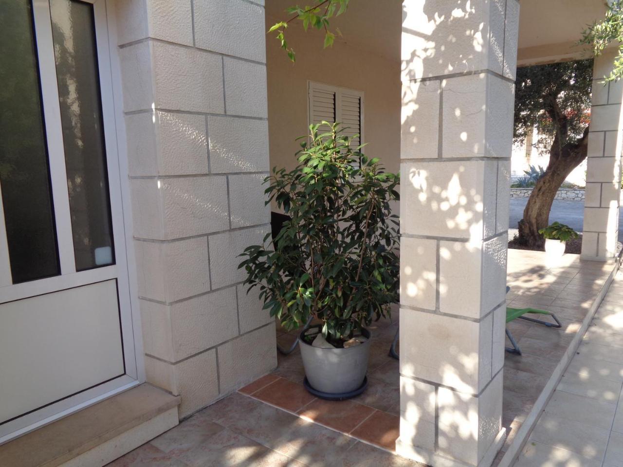 Apartments Maslina لومباردا المظهر الخارجي الصورة