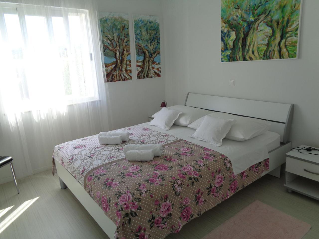 Apartments Maslina لومباردا المظهر الخارجي الصورة
